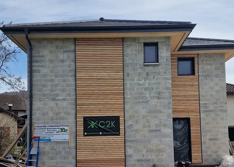 Couverture toiture ardoise — réalisation C2K Charpente Allinges