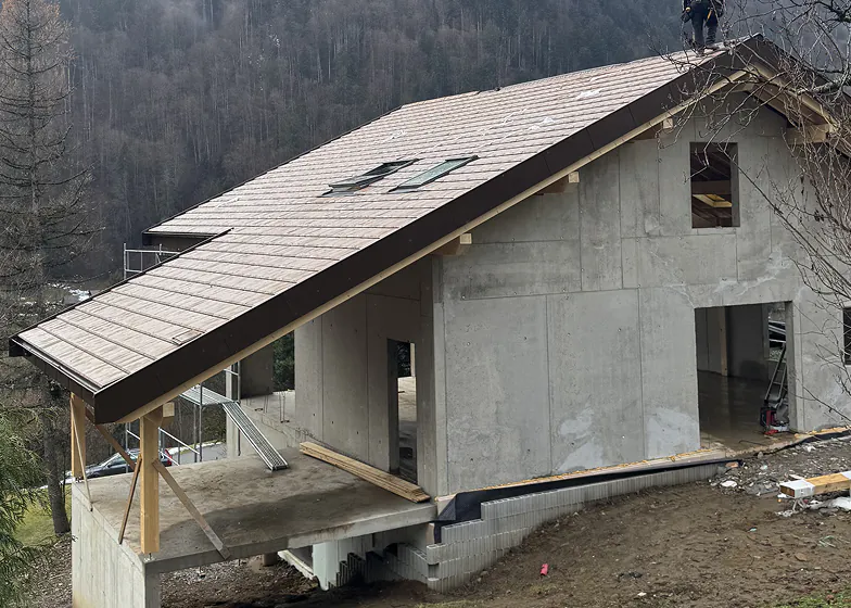 Couverture tuiles terre cuite neuve, chantier Thonon-les-Bains